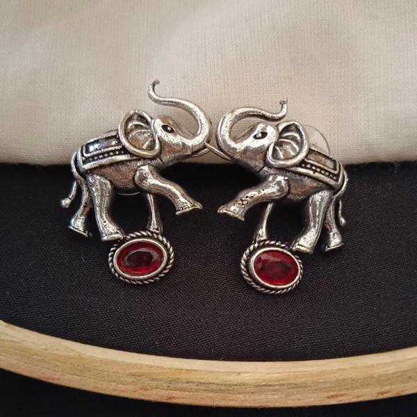Elephant Drop Stud