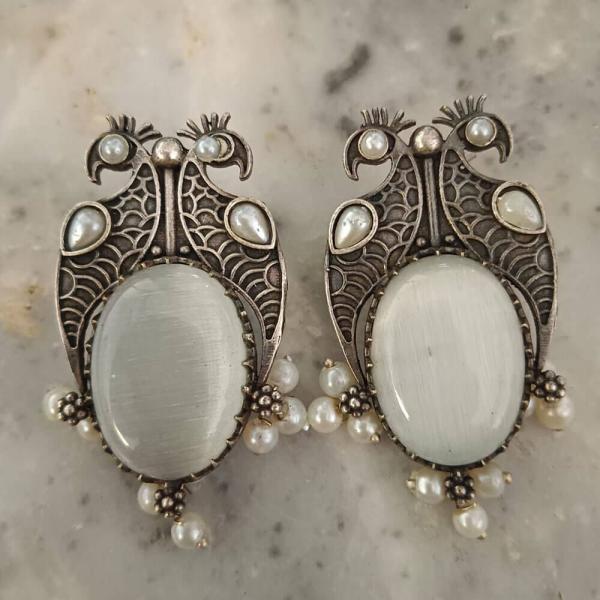 Ladybud Stone Stud