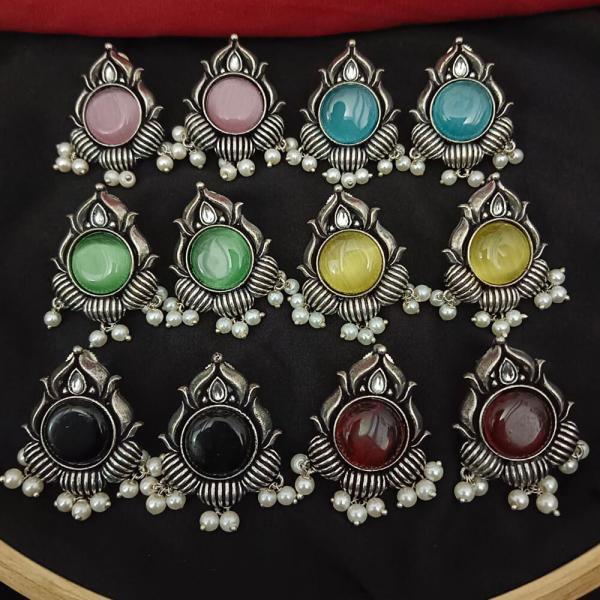 Lotus Vibes Stud