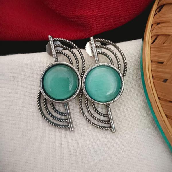 Twisted Stone Stud