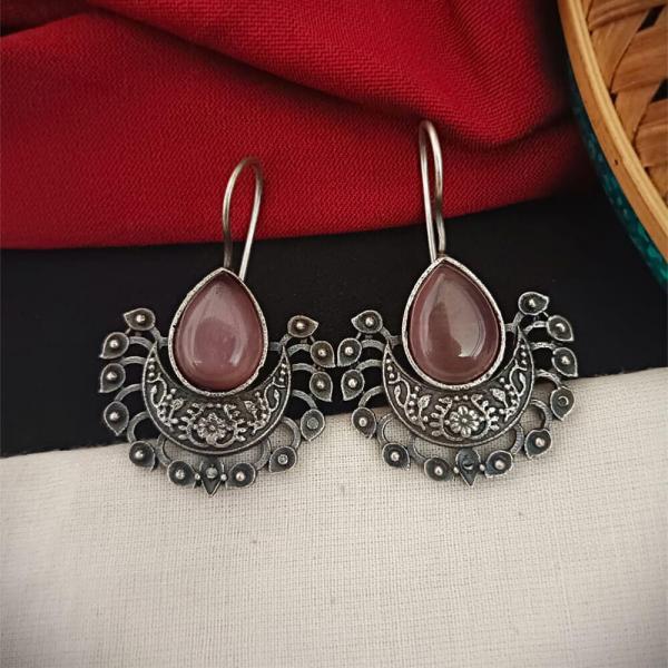 Halfmoon Hoops