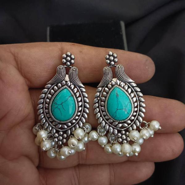 Kiss Bird Danglers